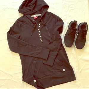 Lightweight Puma Pullover w/ Hoodie